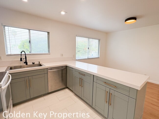 Building Photo - Welcome to your new coastal retreat in Oce...