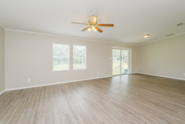 Building Photo - 33839 Coddle Ct