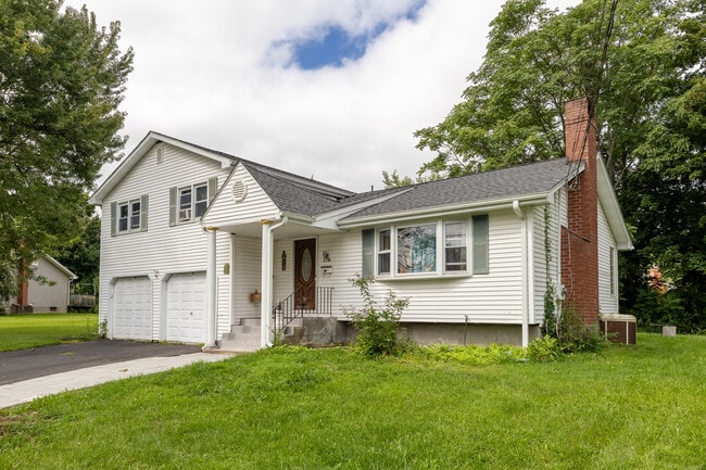 Building Photo - 178 W Ridge Dr