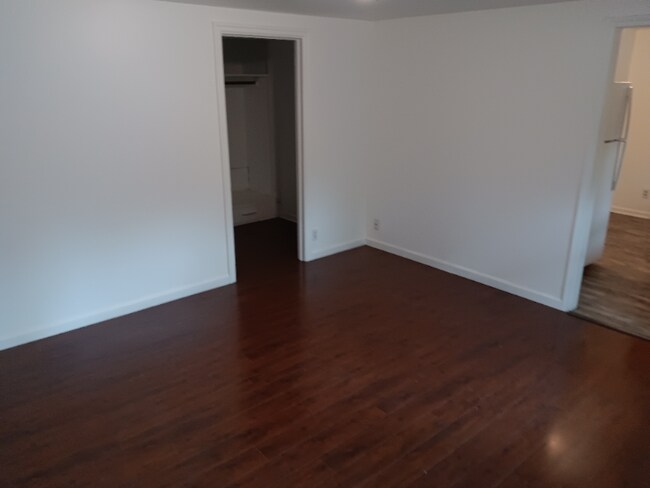 Foto del edificio - 4274 NE Hwy 20