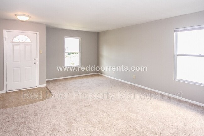Building Photo - 15448 Gallow Ln