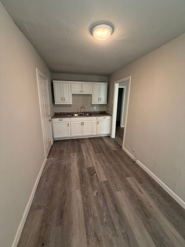 Foto del edificio - Single Family Home Coming Available Soon !