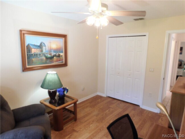 Foto del edificio - 2630 N Brentwood Cir