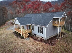 Building Photo - 89 Meerkat Ln