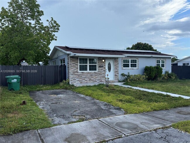 Building Photo - 19741 SW 114th Pl