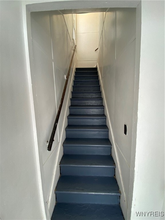 Building Photo - 235 High St