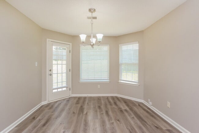 Building Photo - 50 Oakland Woods Cove