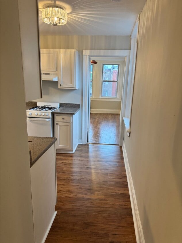 Foto principal - North End 3bed / 1bath available January 2026