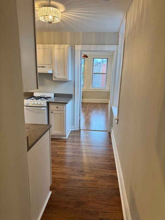 Primary Photo - North End 3bed / 1bath available January 2026