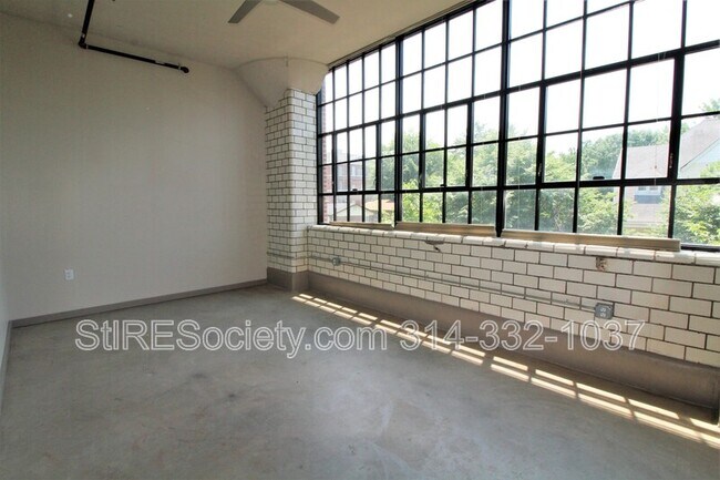 Building Photo - 8125 Michigan Ave