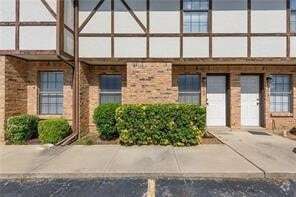 Building Photo - 1231 Dallas Dr