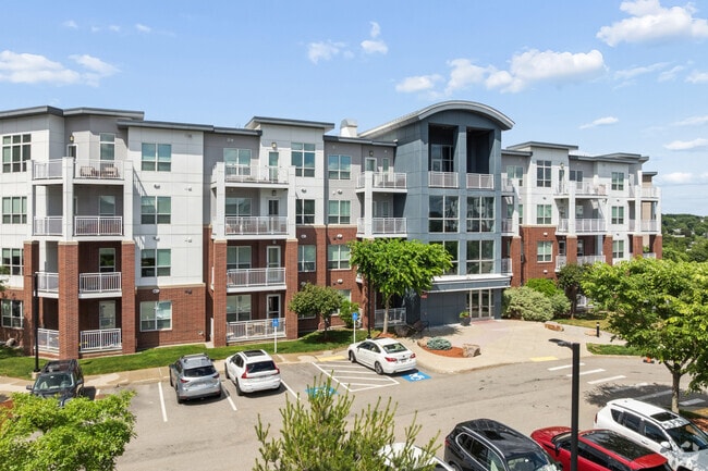 Building Photo - Elevation Apartments at Crown Colony