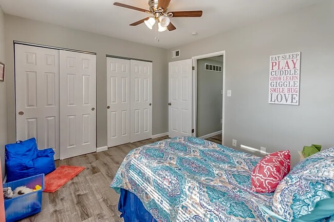 Bedroom 1 - 9 Fordyce Mnr