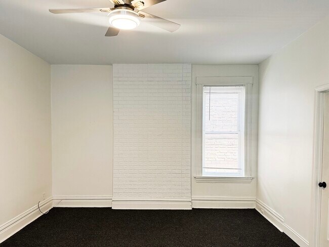 Foto del edificio - 4167 Botanical Ave