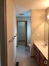 Building Photo - 2747 Wyndham Ct