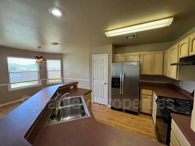 Foto del edificio - 2318 Kingsbury Dr