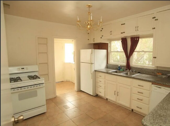 Foto del edificio - 1238 N Gardner St