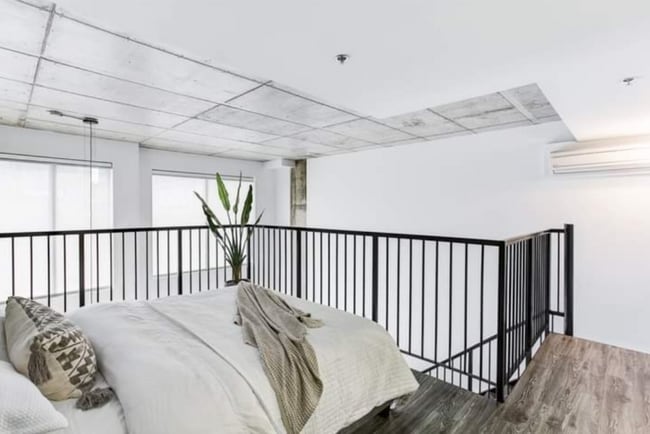 Photo du bâtiment - 7221 Rue Clark