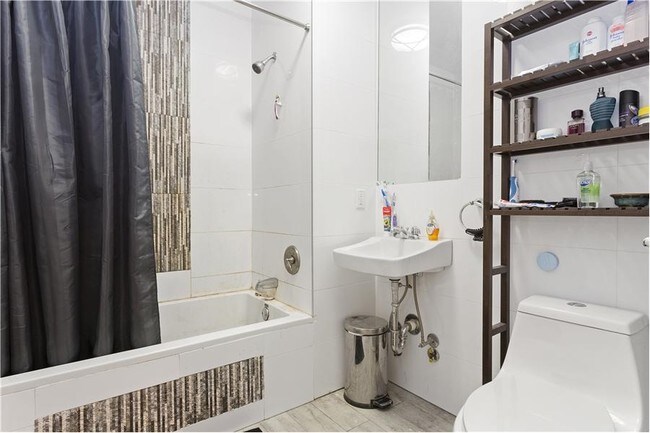 Foto del edificio - 237 Bainbridge St