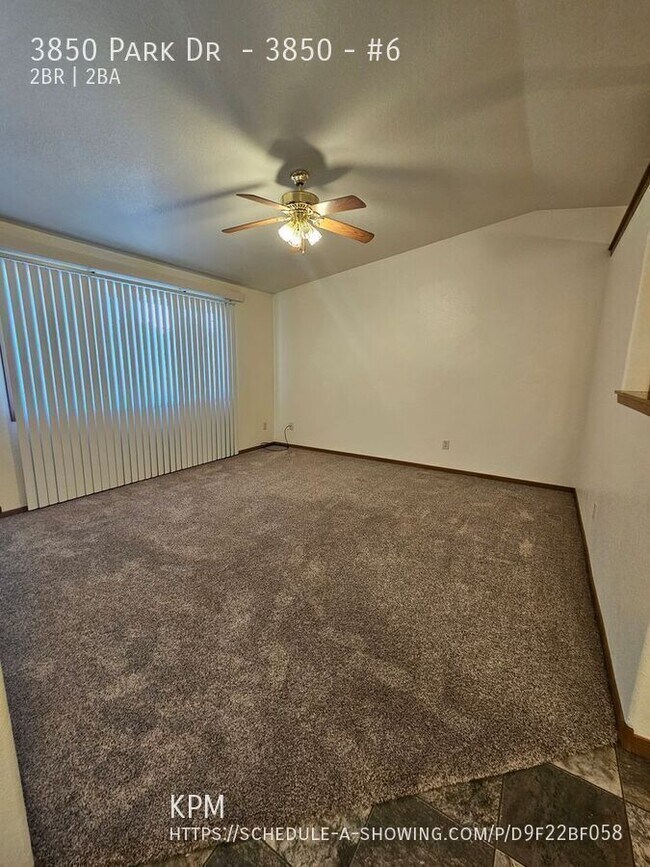 Foto del edificio - 3850 Park Dr