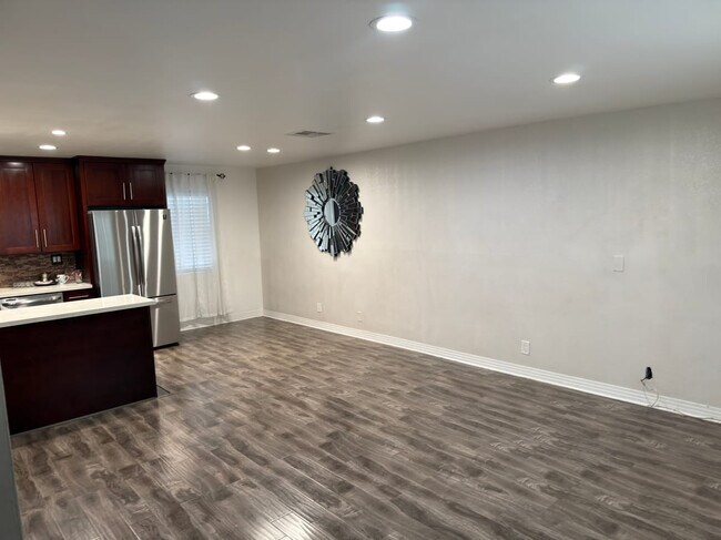 Foto del edificio - 618 N Howard St