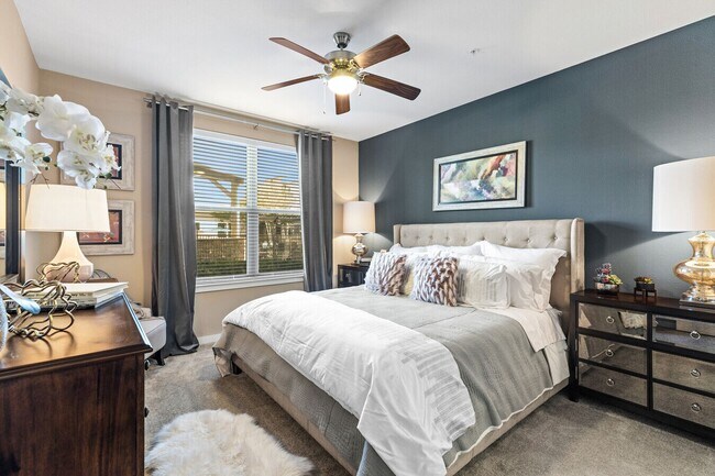 Building Photo - This One Comes With Perks