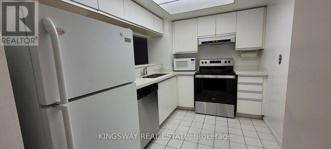 Building Photo - 1155-1155 Bough Beeches Blvd