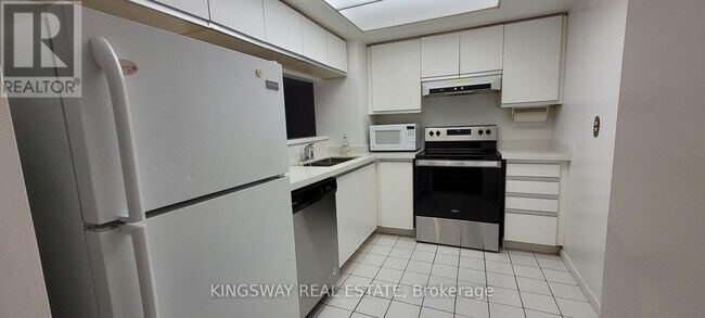 Photo du bâtiment - 1155 Bough Beeches Blvd