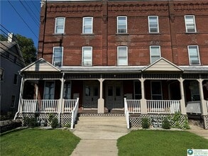 Building Photo - 527 Linden St