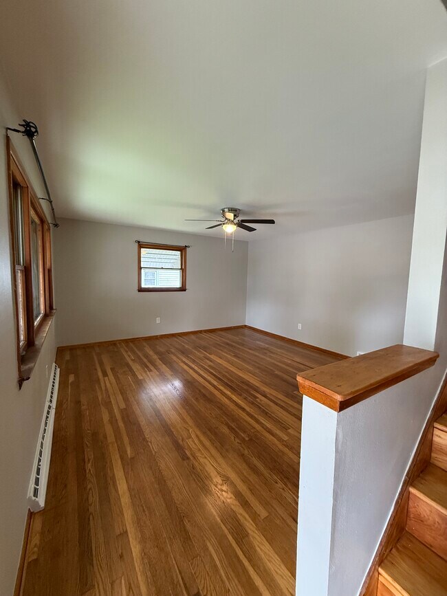 Building Photo - 418 McKinley Ave