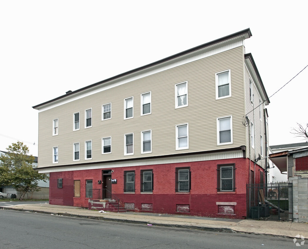 Building Photo - 462 Livingston St