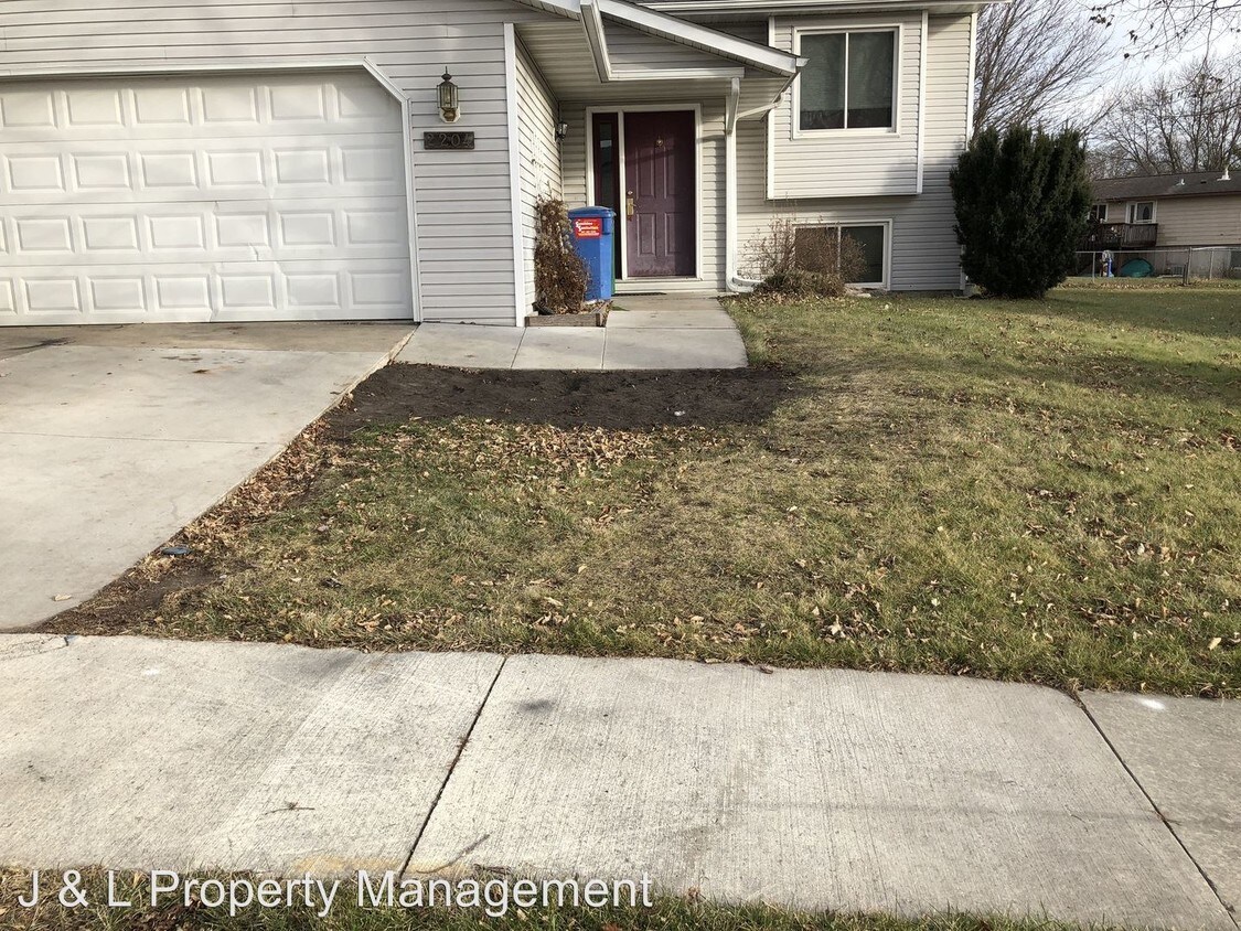 Foto principal - 2204 Hampton Rhodes Ct NW