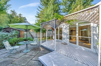 Building Photo - 505 Pineo Ave