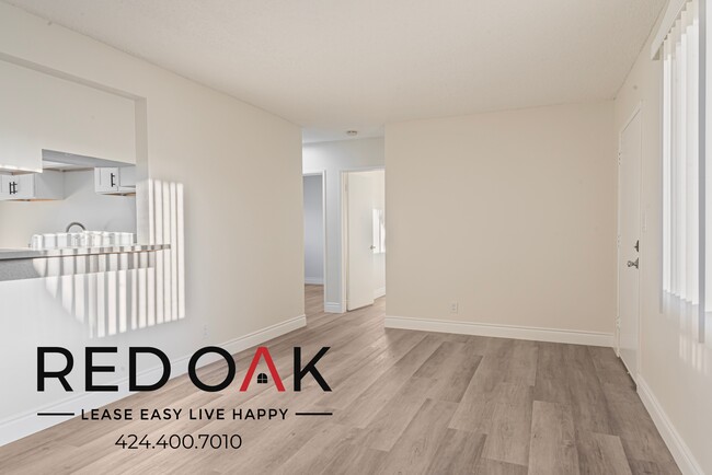 Building Photo - 10920 Ramona Blvd