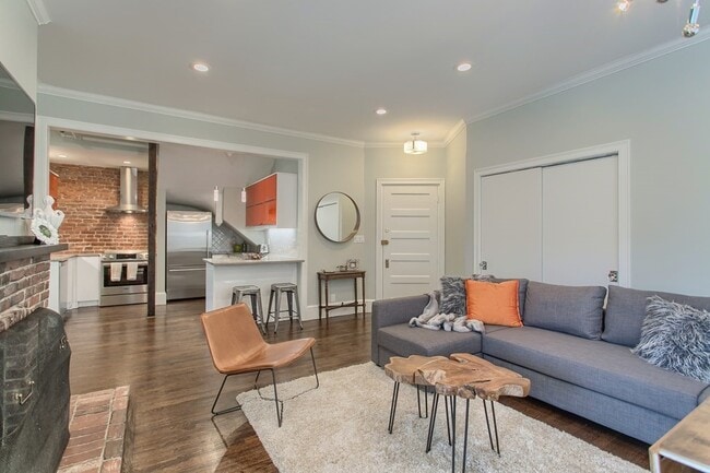 Foto del edificio - 1577 Beacon St