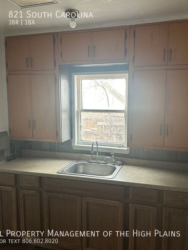 Foto del edificio - San Jacinto 3 bed 1 bath!