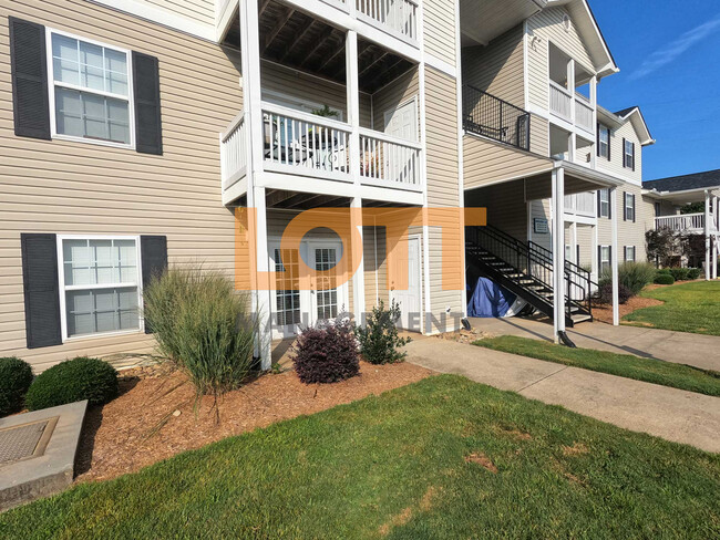 Building Photo - 102 McKenna Cir