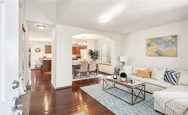 Foto del edificio - Beautiful 4 bed 2.5 ba Kingsridge home!!