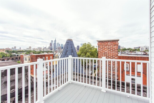 Foto del edificio - 3 br, 2 bath 4plex - 640 N 32ND ST Unit 3