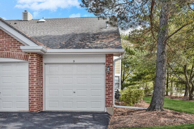 Building Photo - 2493 Charleston Dr