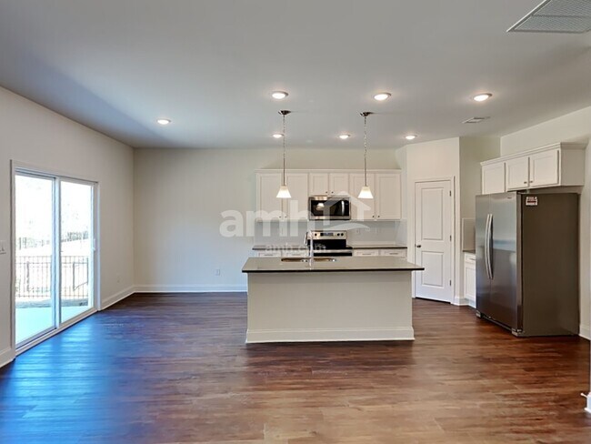 Foto del edificio - 3761 Blackshear Pl