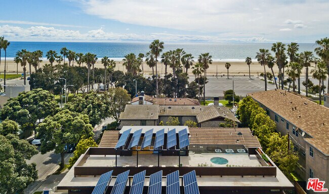 Foto del edificio - 139 Hollister Ave
