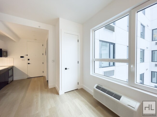 Foto del edificio - Crown Heights / Sunlit Studio 1-Bath / New...