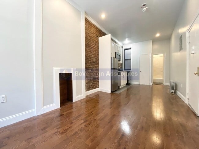 Building Photo - 523 W 156th St