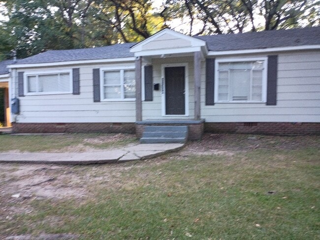 Building Photo - 4149 Cedar St