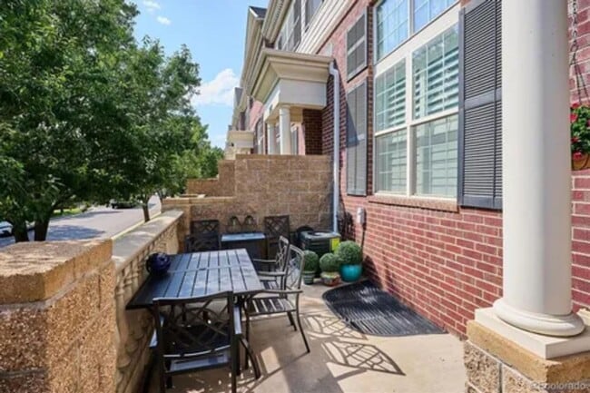 Foto del edificio - 3751 S Dayton St