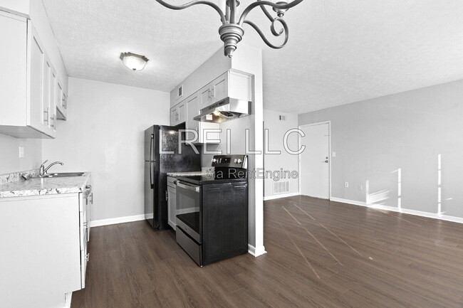 Foto del edificio - 3325 Breckenridge Ln