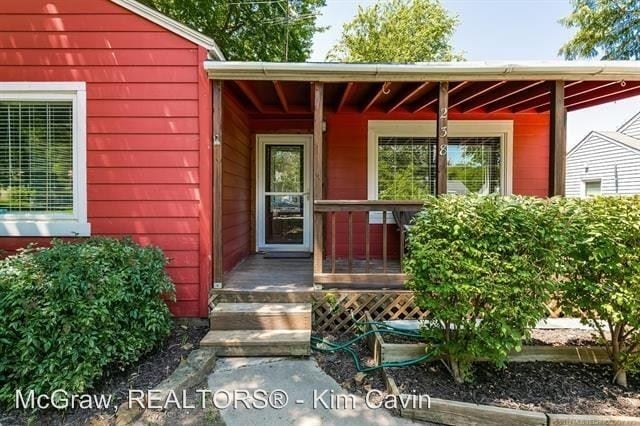Building Photo - 3 br, 1.5 bath House - 238 S. Richmond Ave.