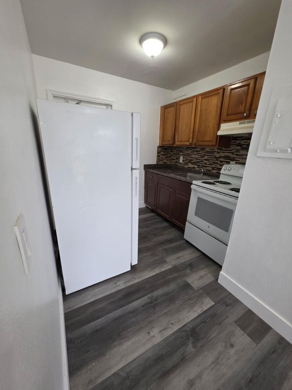 Foto del edificio - 1021 Henrietta Ave