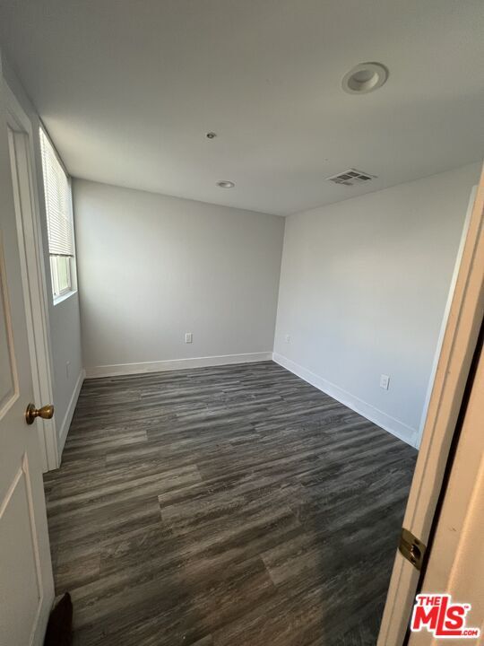 Building Photo - 1606 W 36th Pl